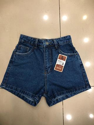 Short mom barra preservada escuro