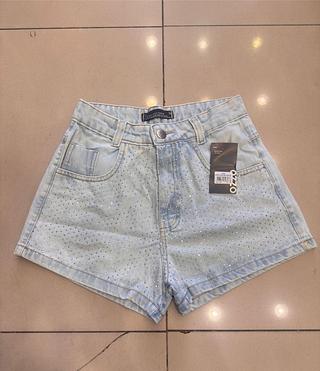 short abanhado com brilho