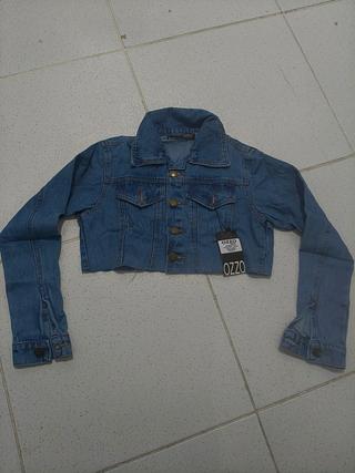 Jaqueta cropped claro