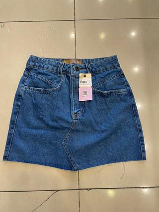 saia curta tecido premium